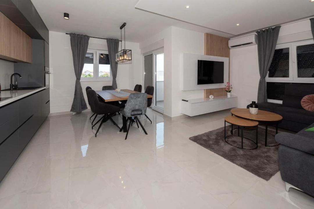 Penthouse Paola- Modern And Luxury Apartment In Zara Esterno foto